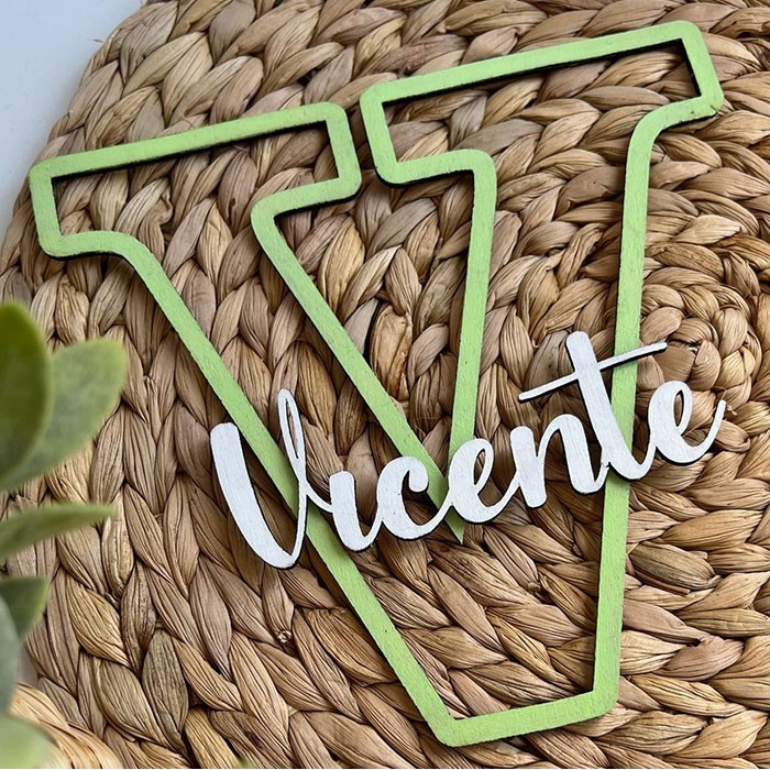 Inicial nombre madera