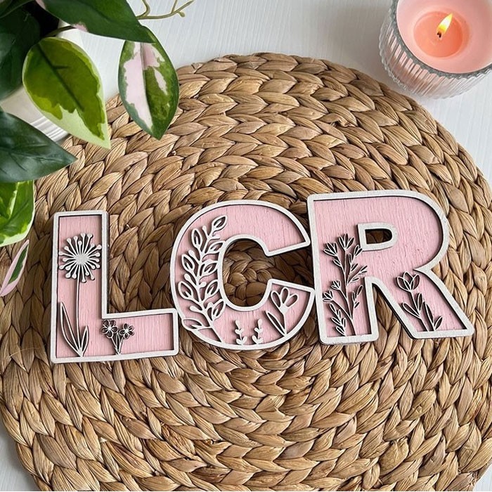 Letras flor madera